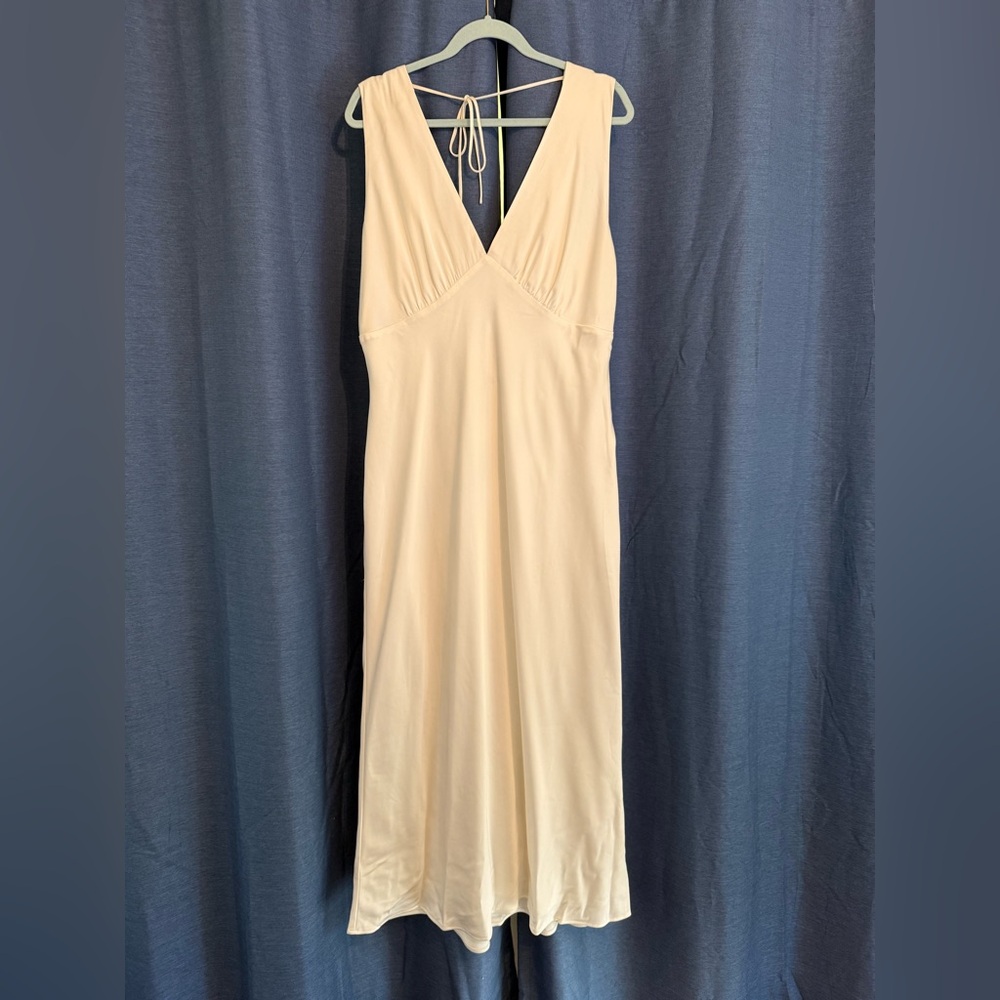 Abercrombie & Fitch Cream Satin Midi Dress – Size XL (Worn Once)